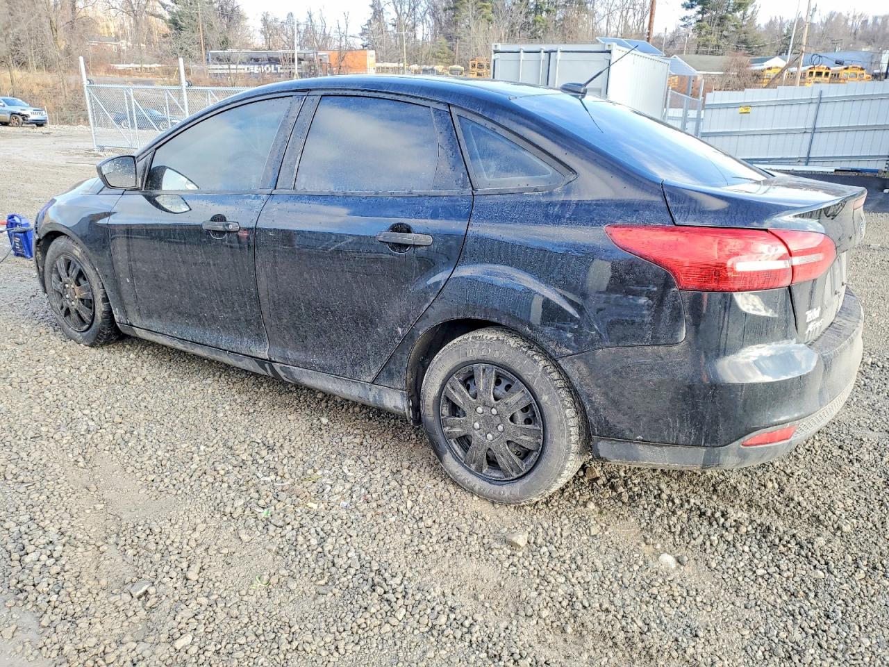 2018 FORD FOCUS S photo 2