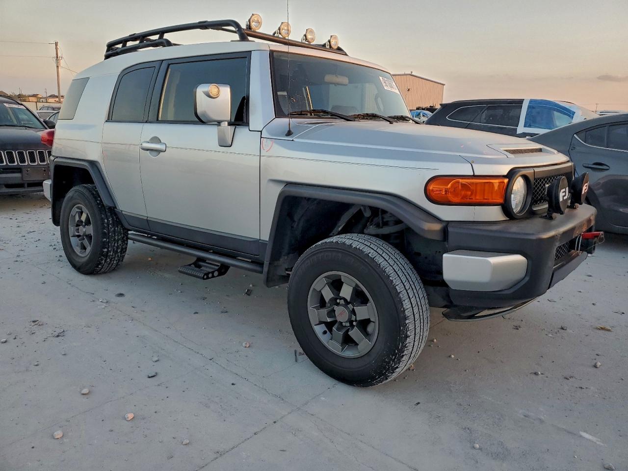 2007 TOYOTA FJ CRUISER photo 4