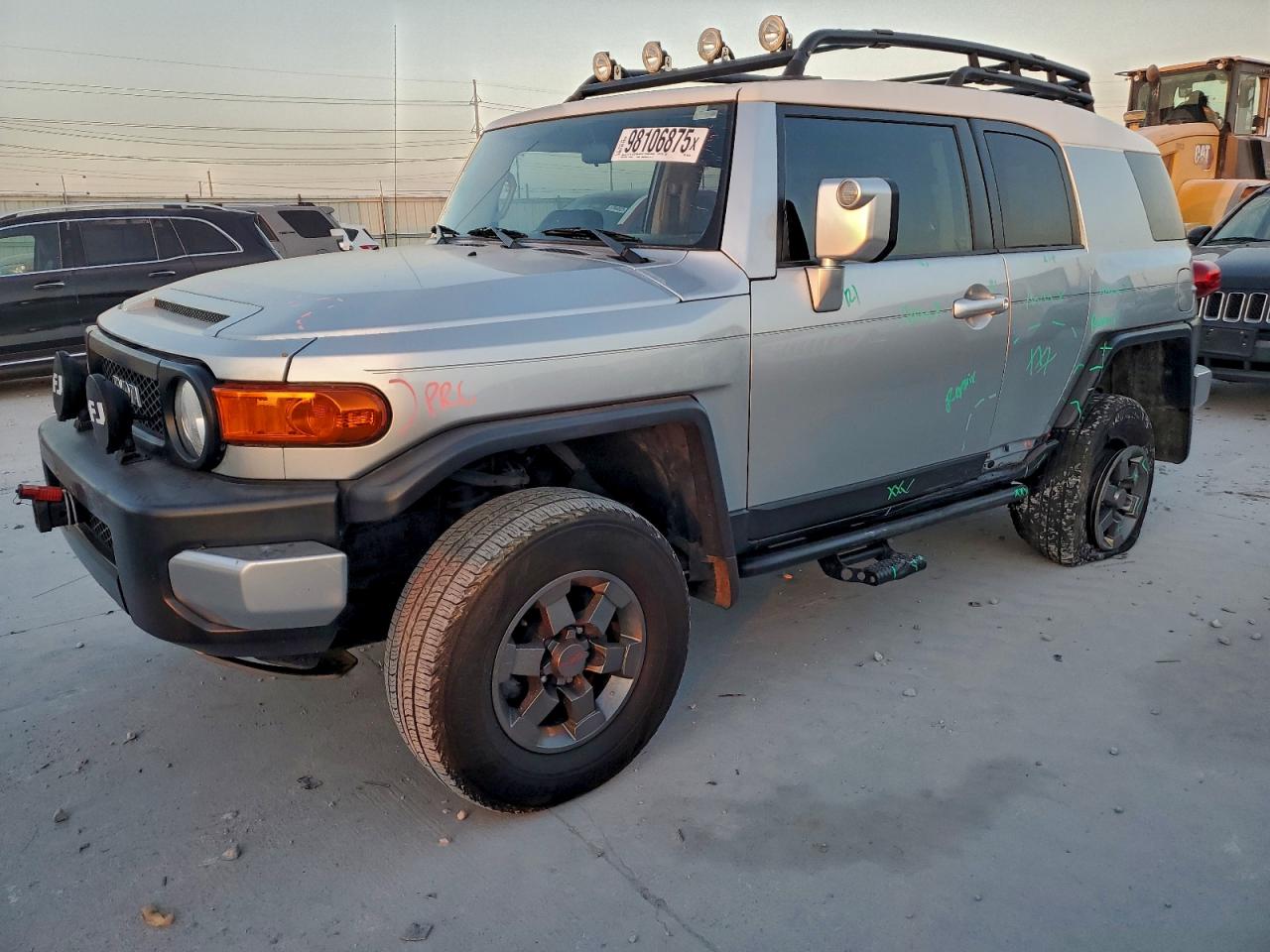 2007 TOYOTA FJ CRUISER