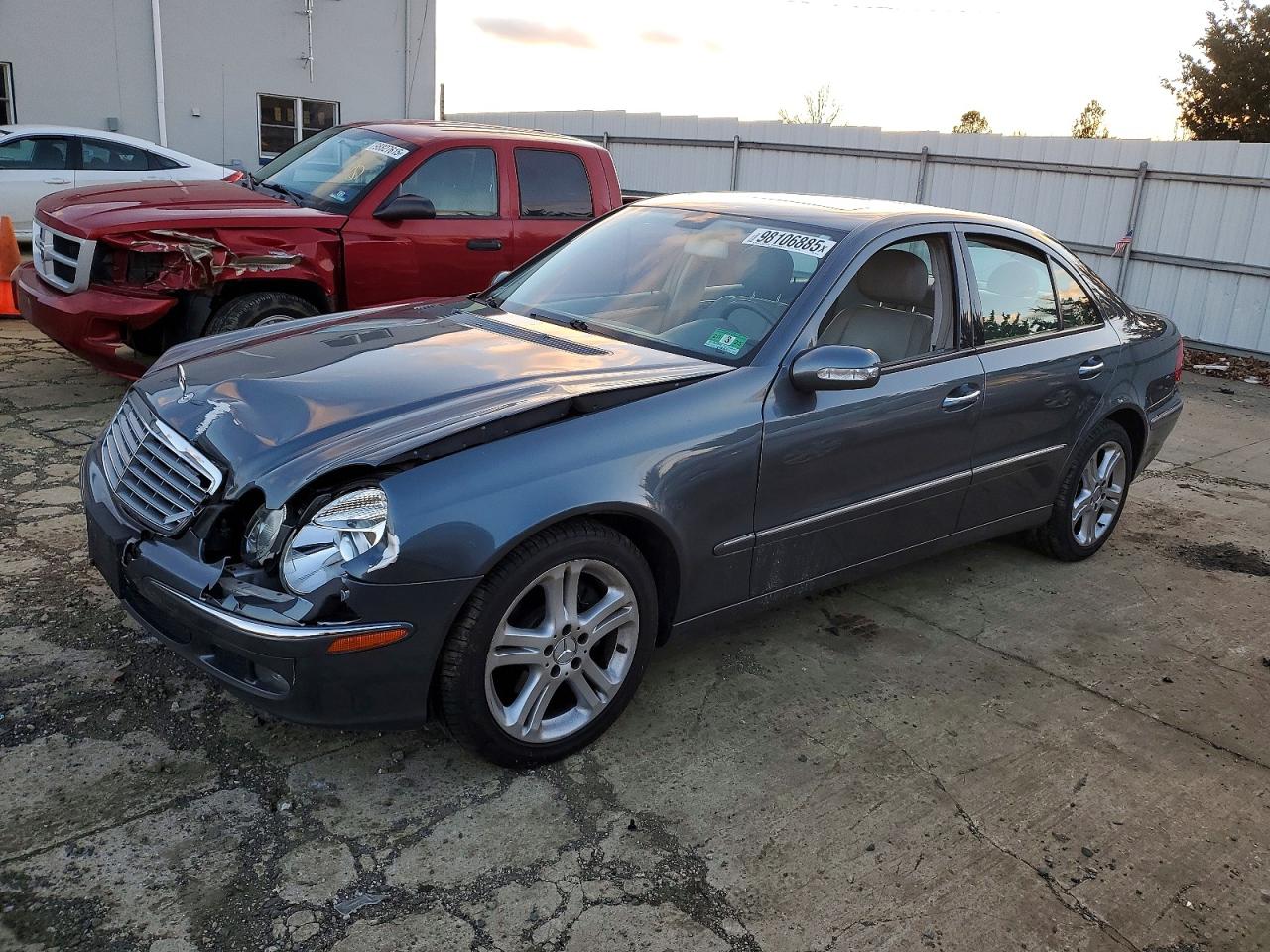 2006 MERCEDES-BENZ E