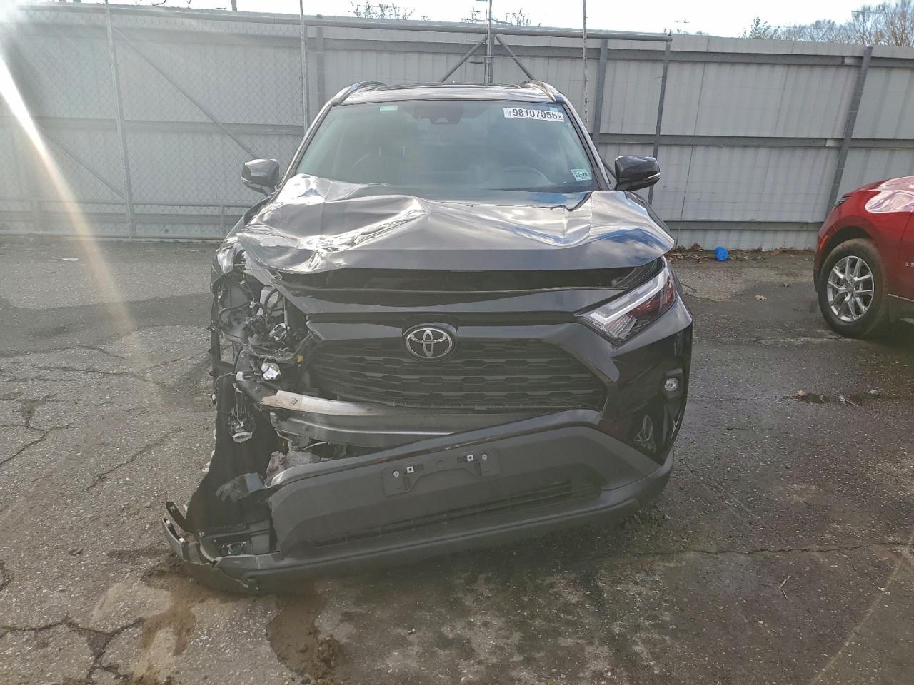 2024 TOYOTA RAV4 XLE PREMIUM photo 5
