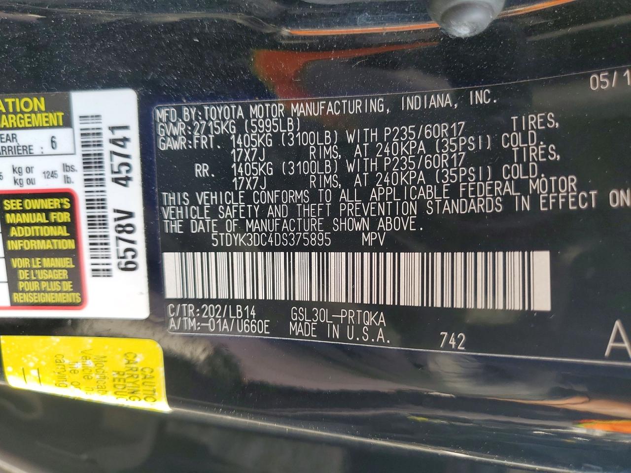2013 TOYOTA SIENNA XLE photo 13