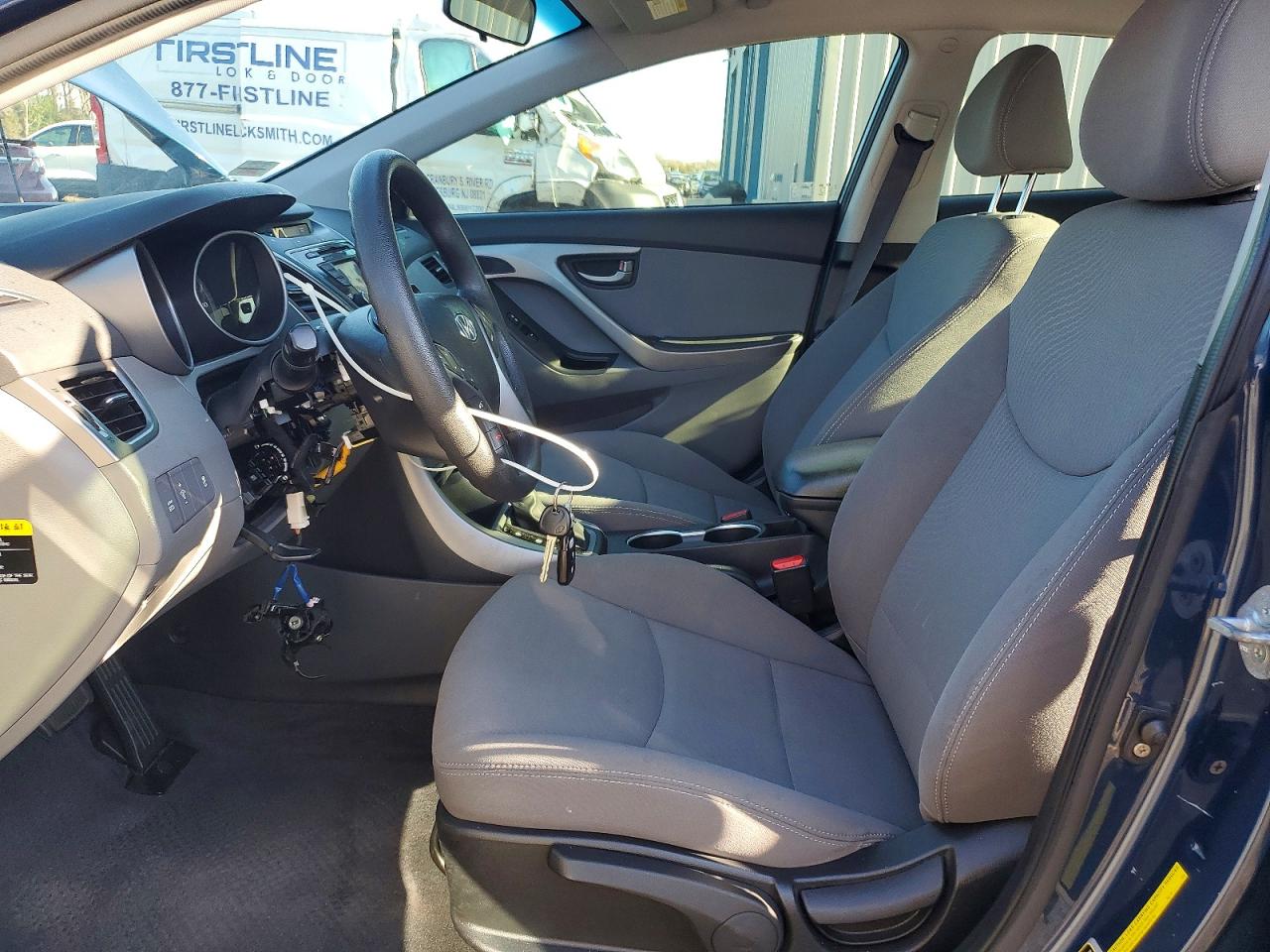 2016 HYUNDAI ELANTRA SE photo 7