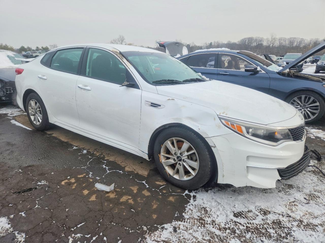 2018 KIA OPTIMA LX photo 4