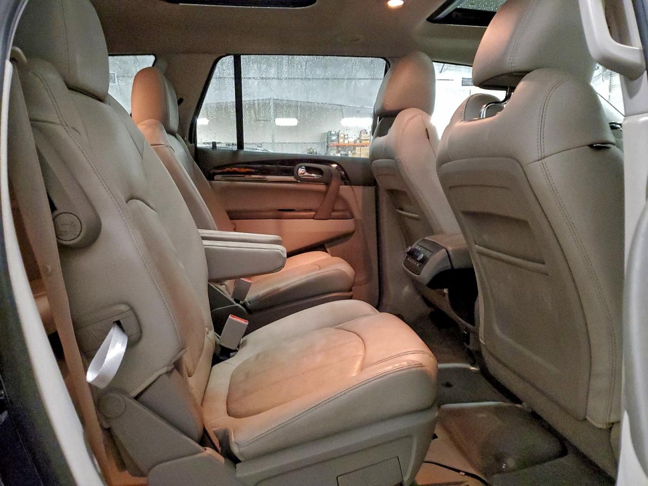 2016 BUICK ENCLAVE photo 11