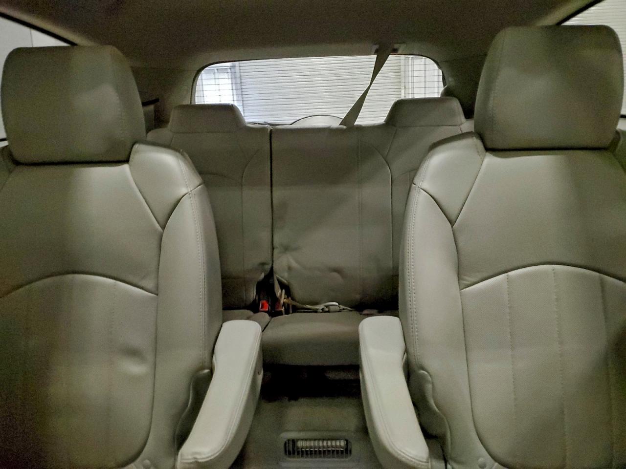 2016 BUICK ENCLAVE photo 10