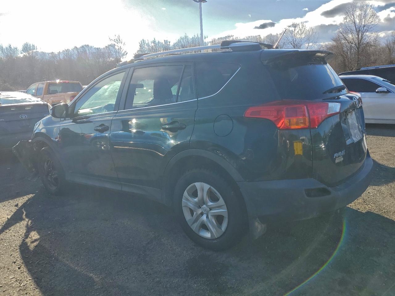 2013 TOYOTA RAV4 LE photo 2