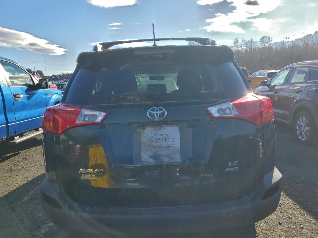 2013 TOYOTA RAV4 LE photo 6