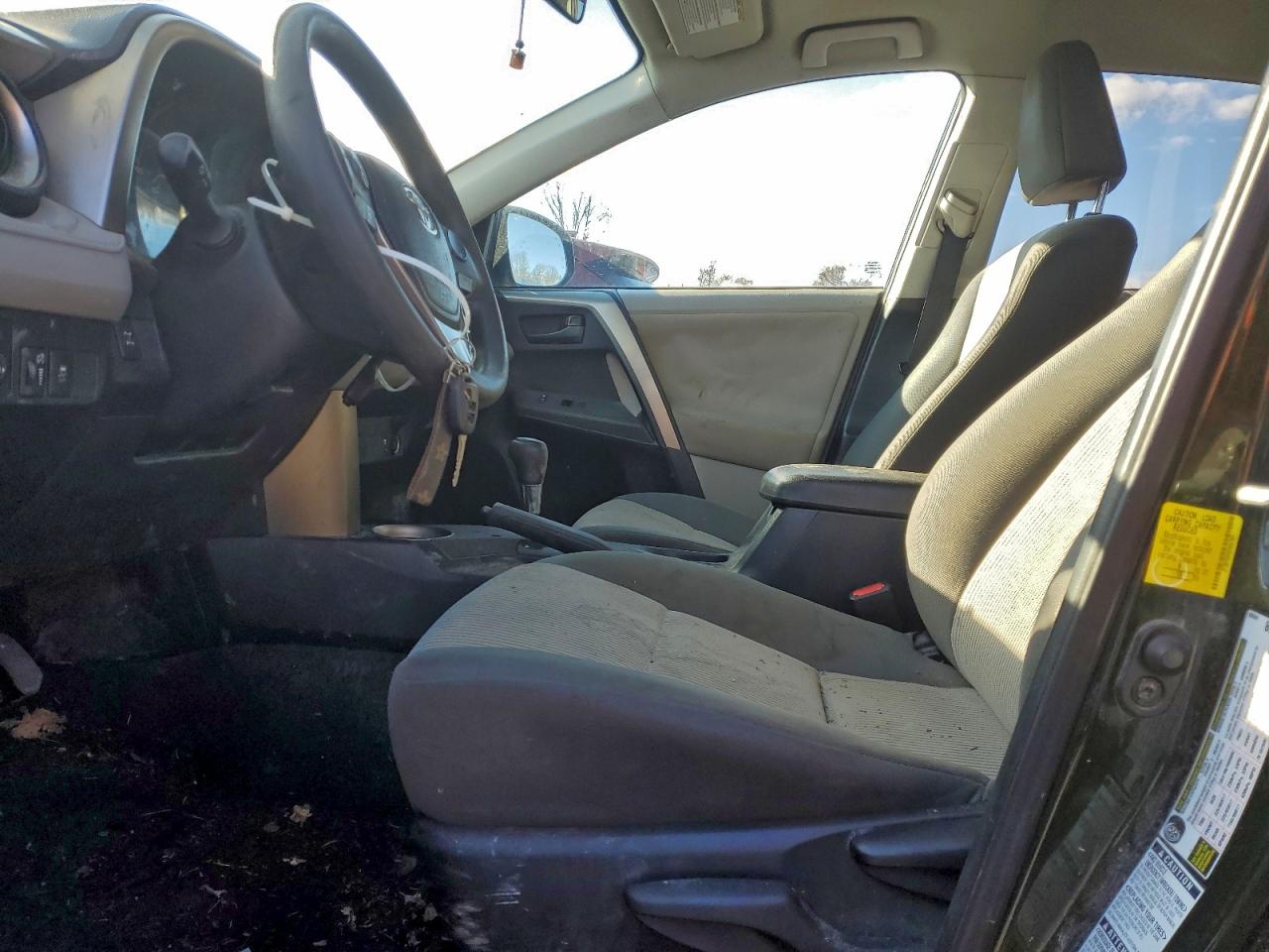 2013 TOYOTA RAV4 LE photo 7