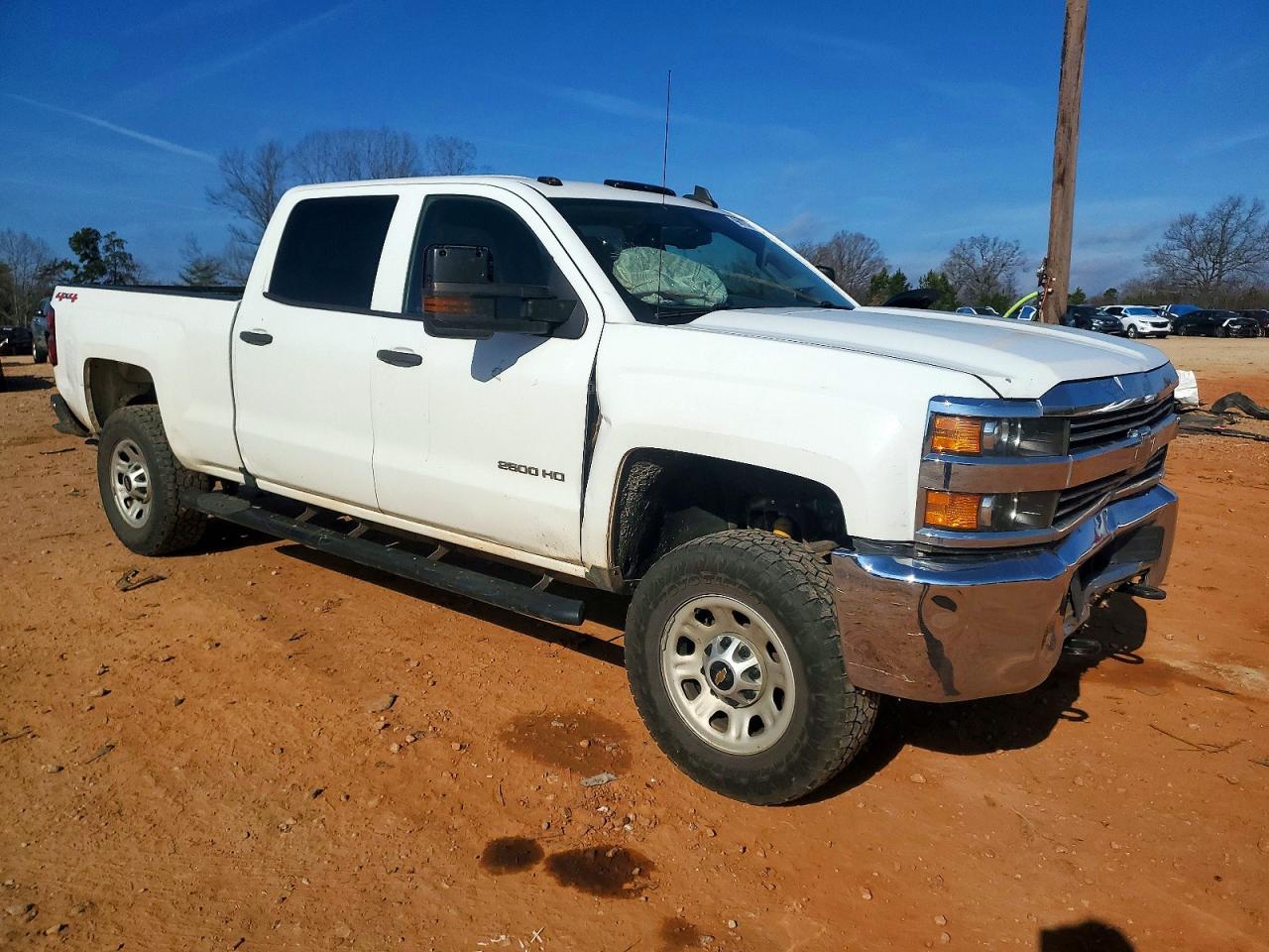 2017 CHEVROLET SILVERADO K2500 HEAVY DUTY photo 4
