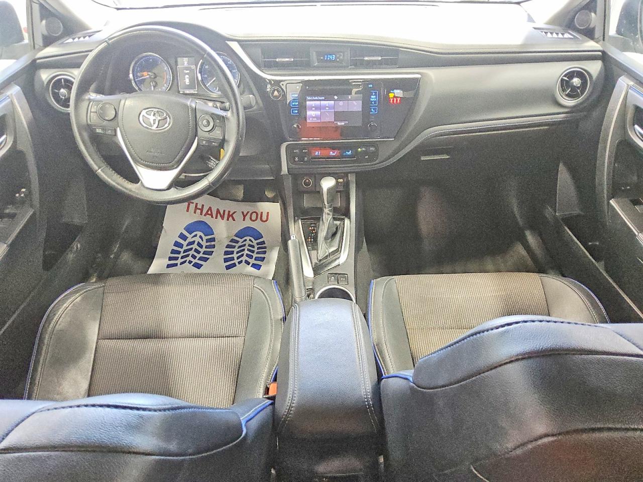 2019 TOYOTA COROLLA L photo 8