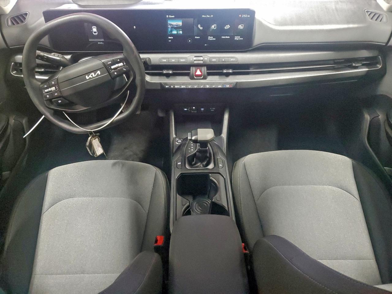 2025 KIA K4 LX photo 8