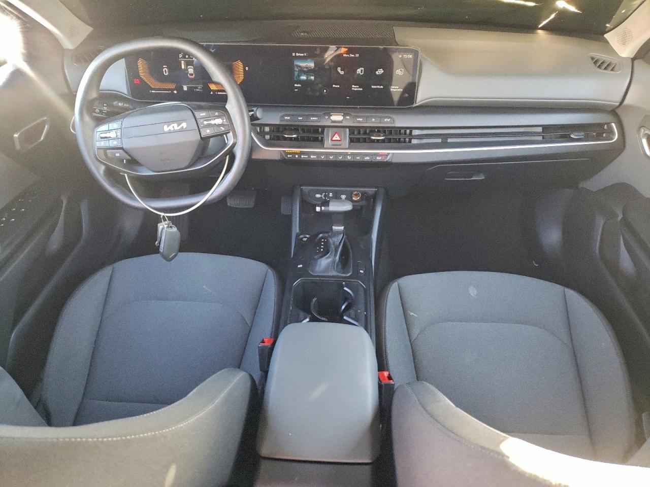 2025 KIA K4 LX photo 8