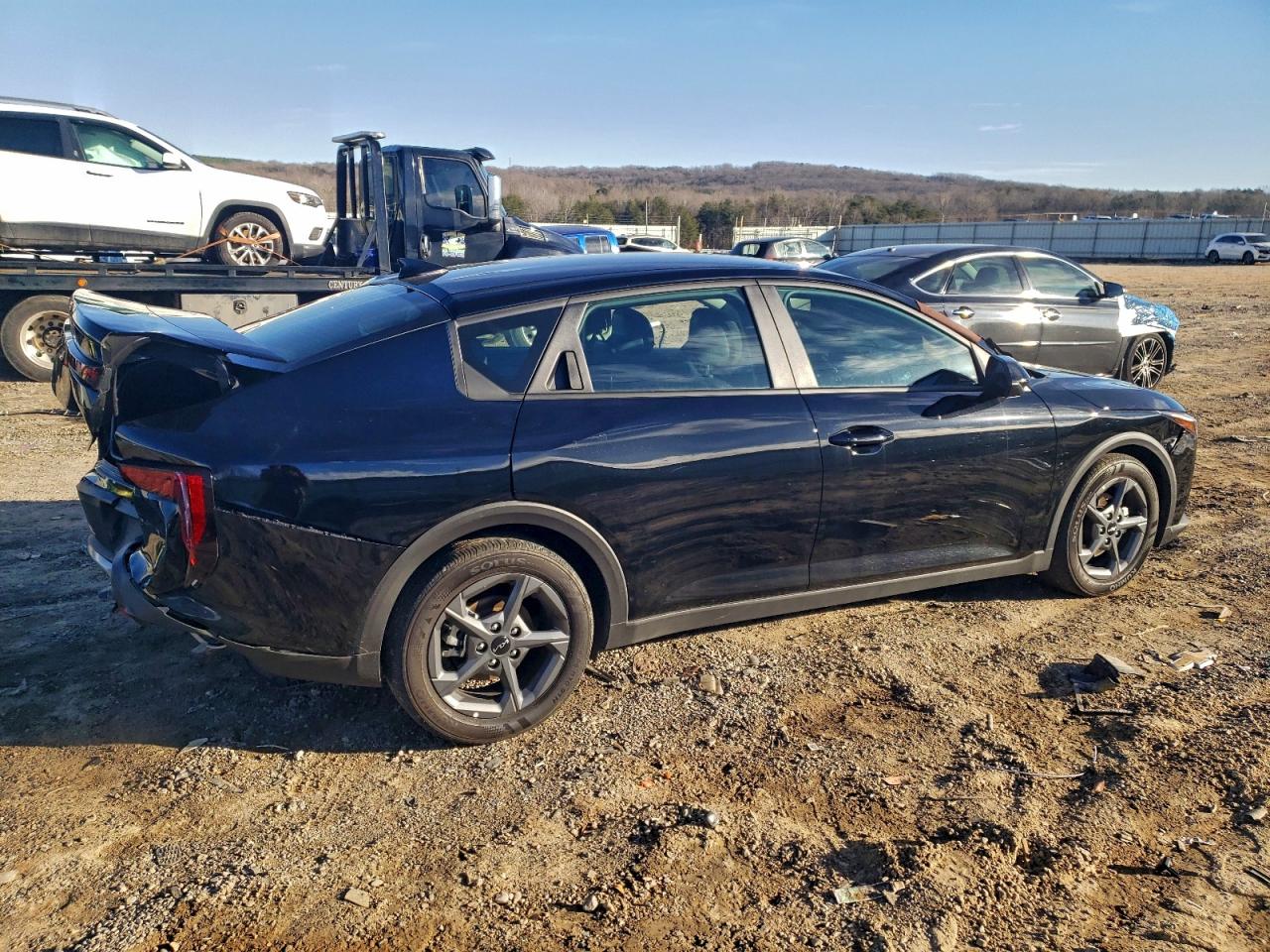 2025 KIA K4 LX photo 3