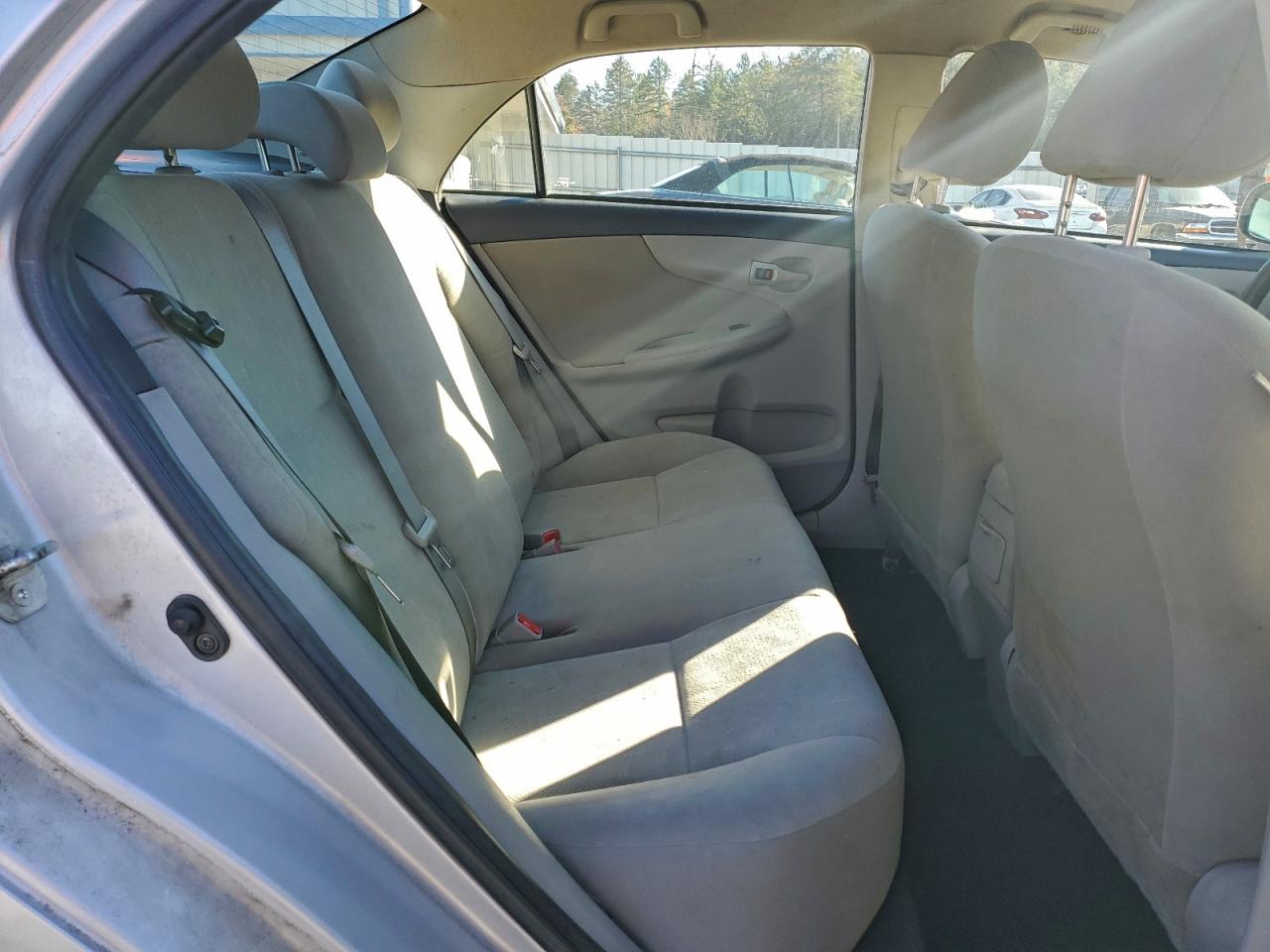 2013 TOYOTA COROLLA BASE photo 10