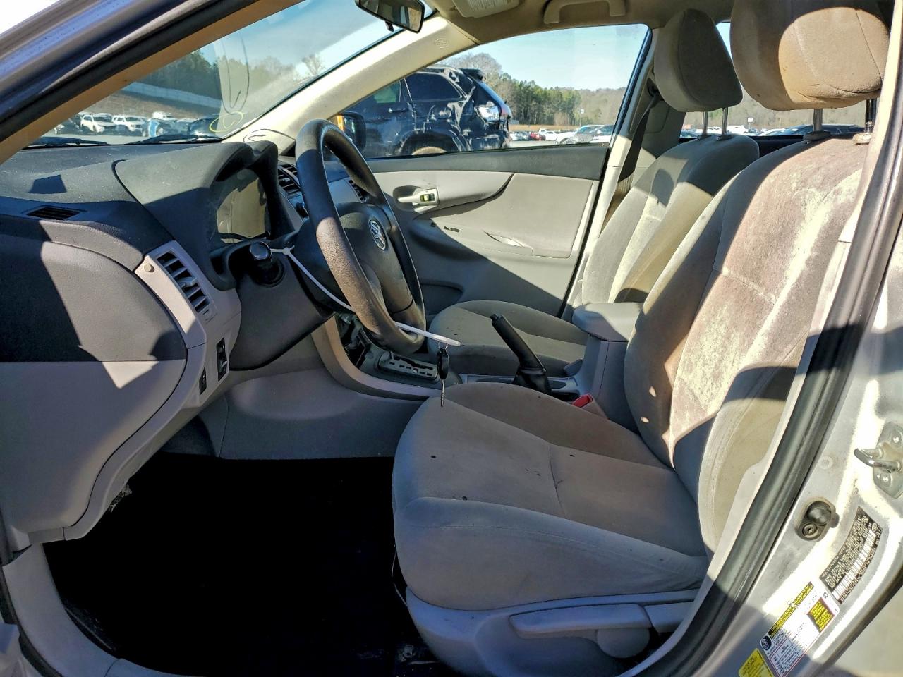 2013 TOYOTA COROLLA BASE photo 7
