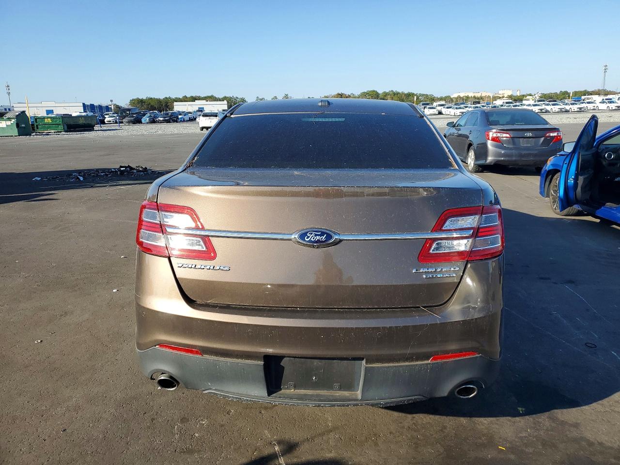 2015 FORD TAURUS LIMITED photo 6