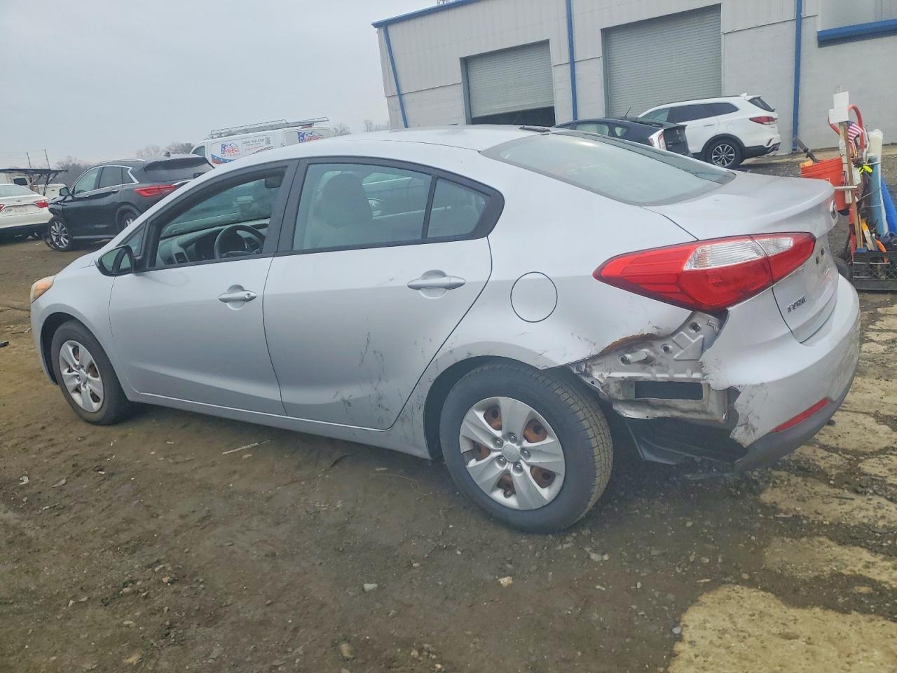 2015 KIA FORTE LX photo 2