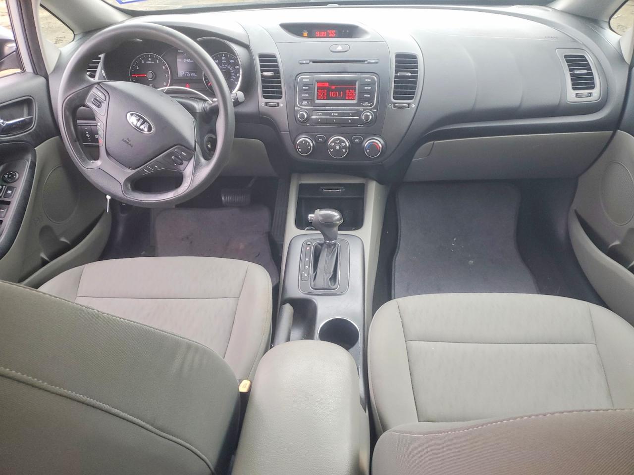 2015 KIA FORTE LX photo 8