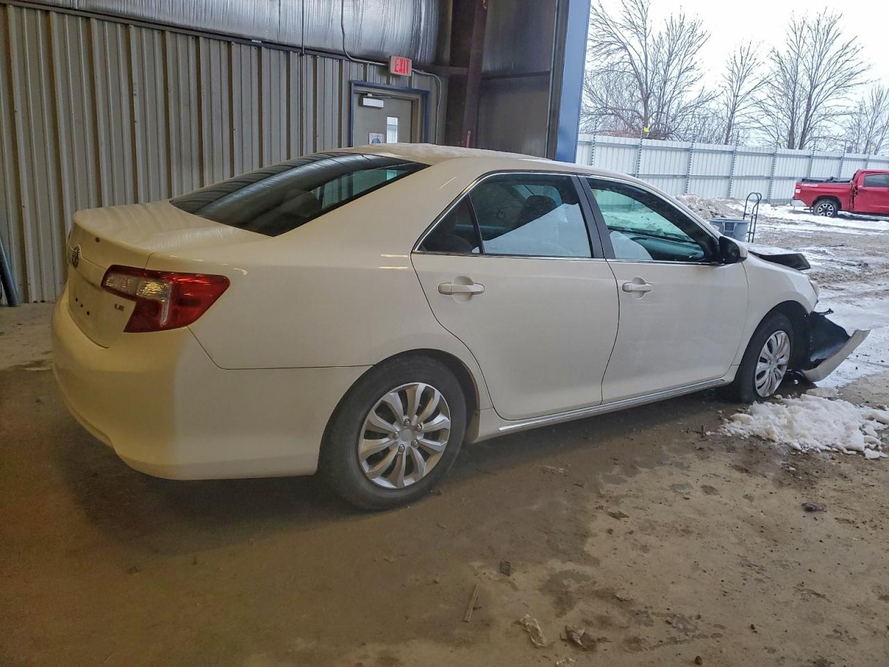 2012 TOYOTA CAMRY BASE photo 3