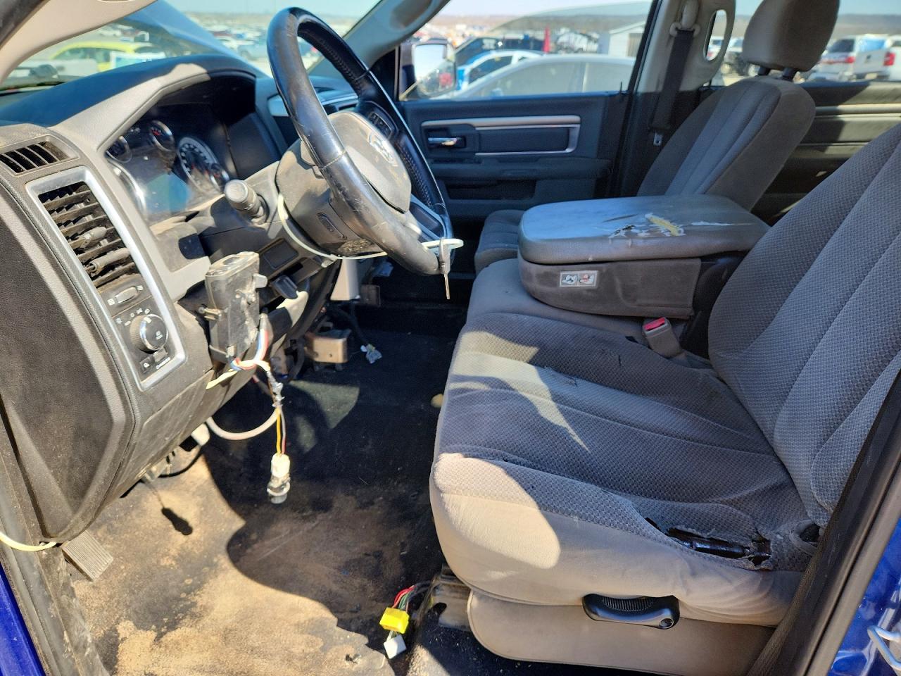 2019 RAM 1500 CLASSIC SLT photo 7