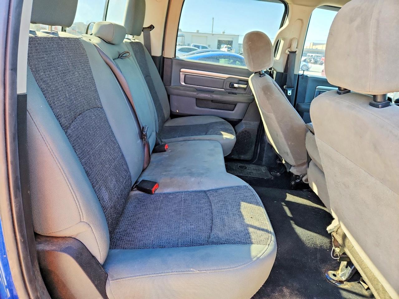 2019 RAM 1500 CLASSIC SLT photo 10