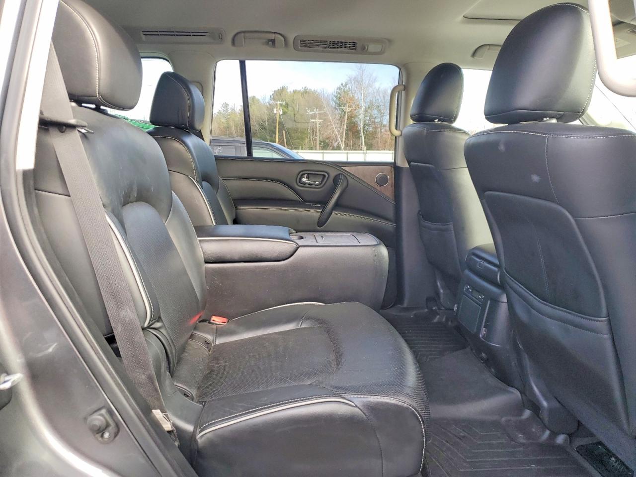 2021 INFINITI QX80 LUXE photo 11