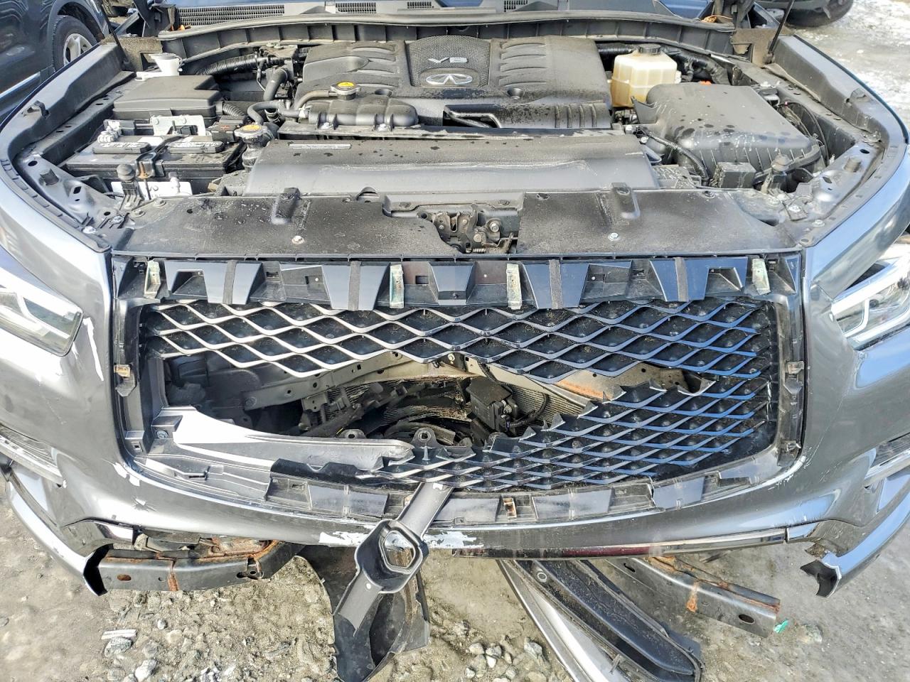 2021 INFINITI QX80 LUXE photo 12