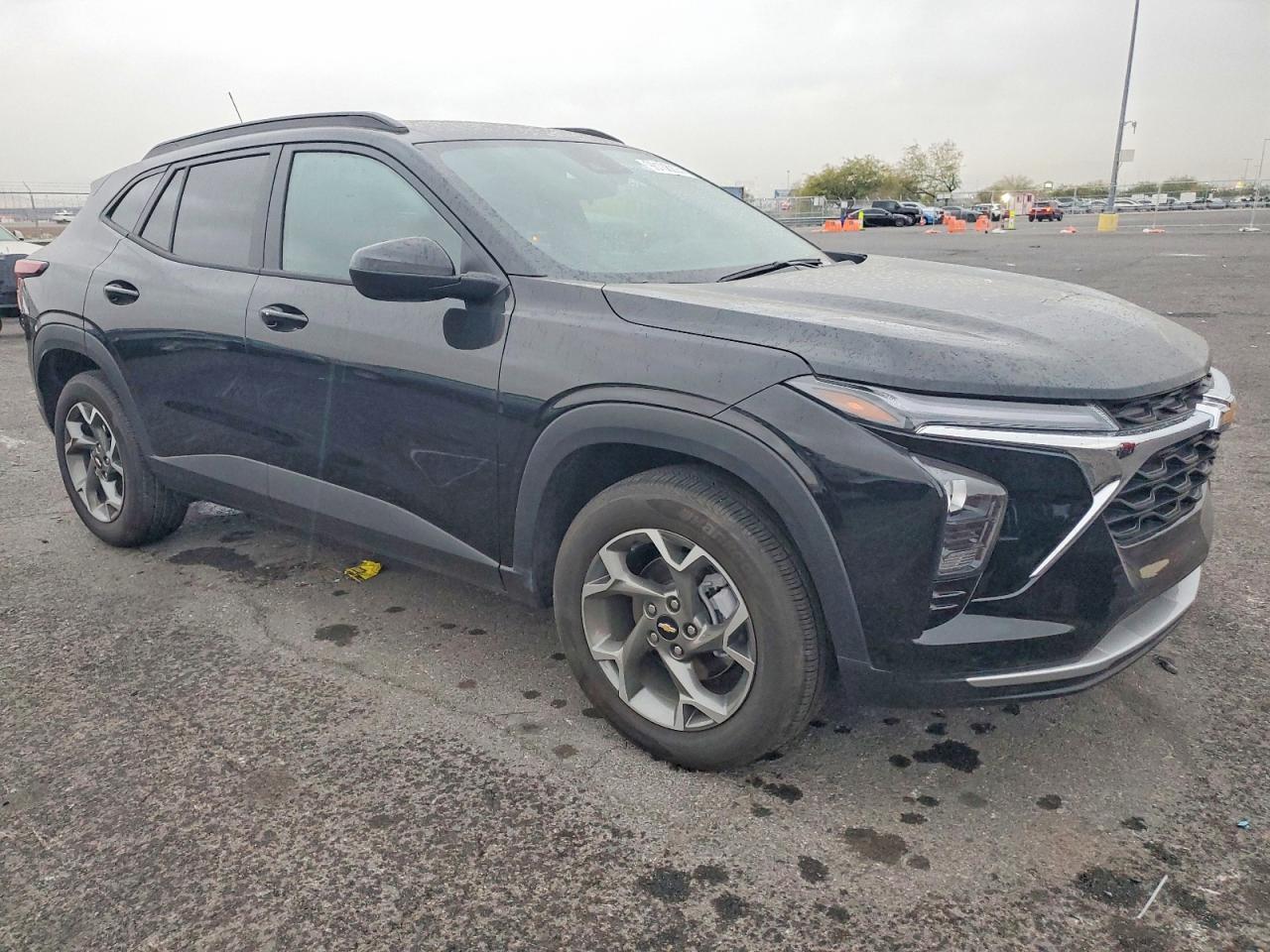 2025 CHEVROLET TRAX 1LT photo 4