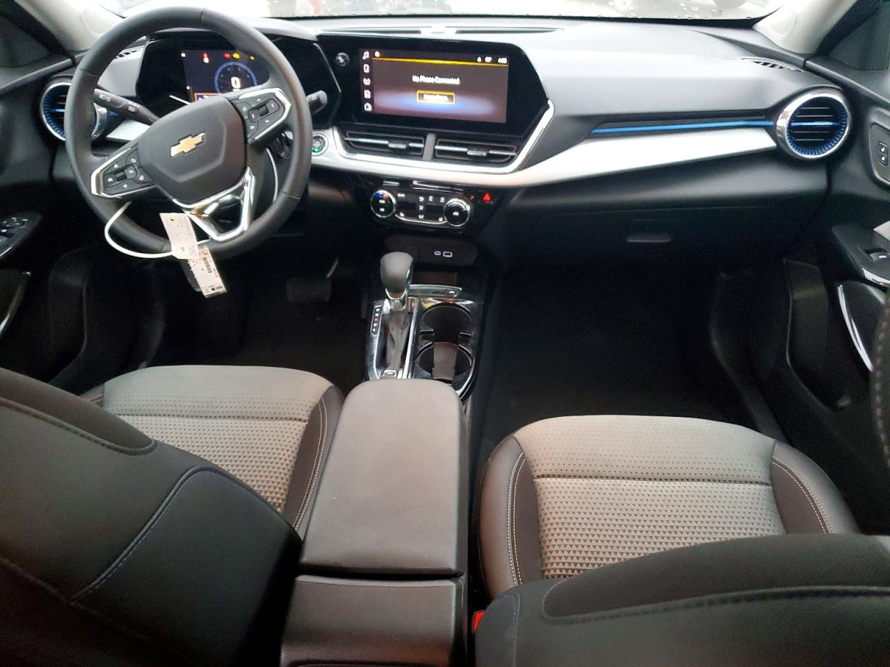 2025 CHEVROLET TRAX 1LT photo 8