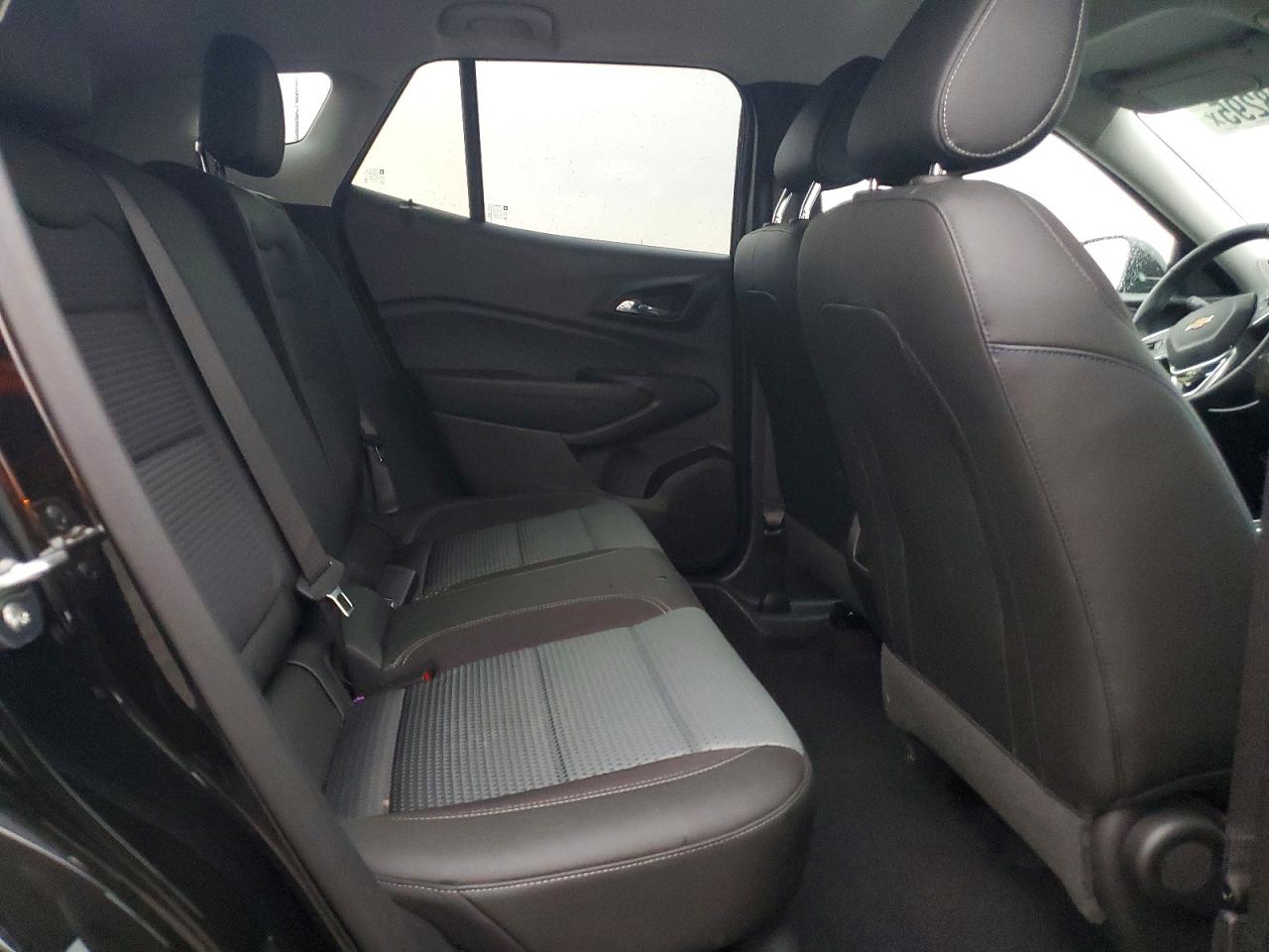 2025 CHEVROLET TRAX 1LT photo 11
