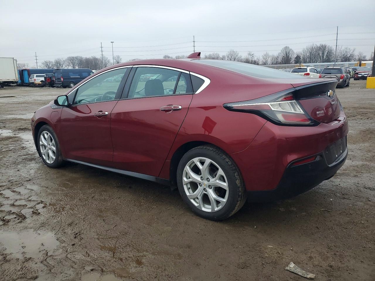 2017 CHEVROLET VOLT PREMIER photo 2