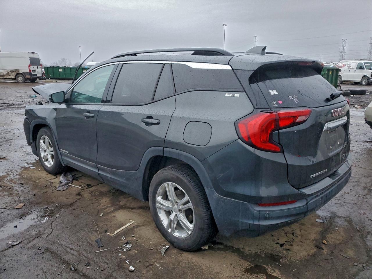 2019 GMC TERRAIN SLE photo 2