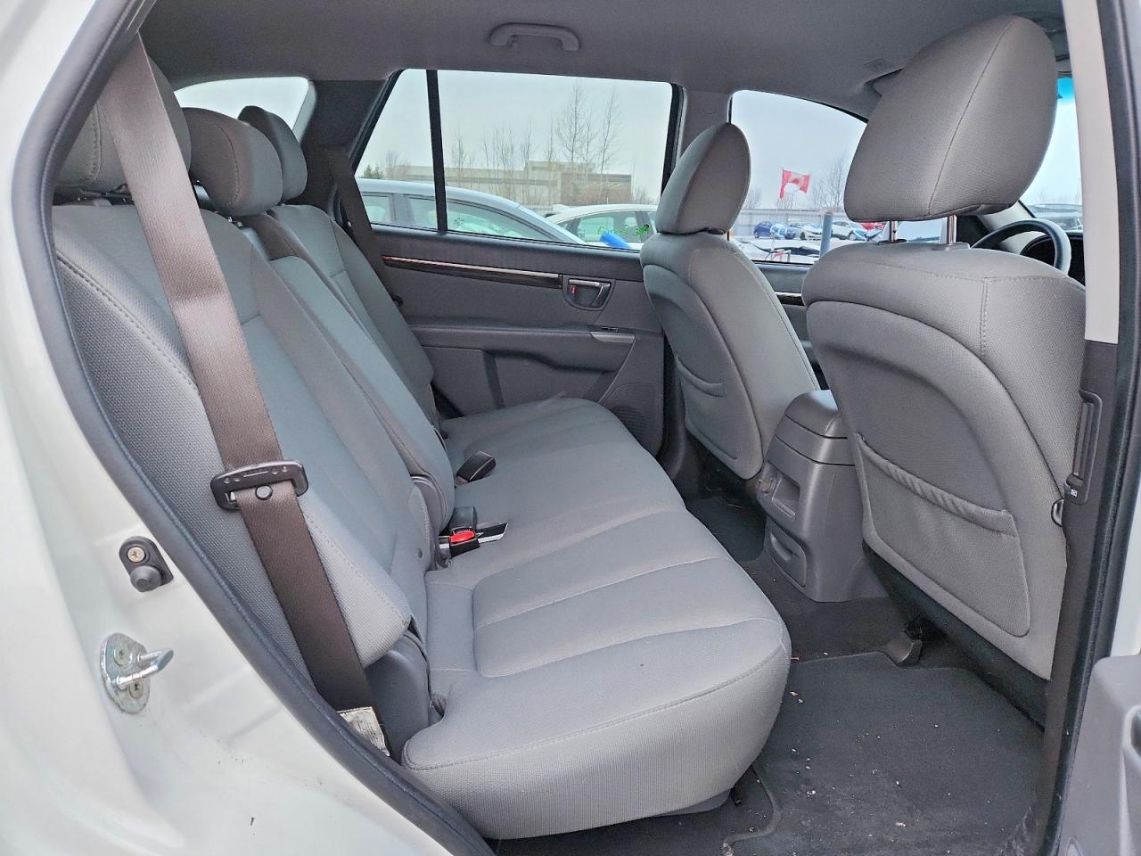 2010 HYUNDAI SANTA FE GLS photo 11
