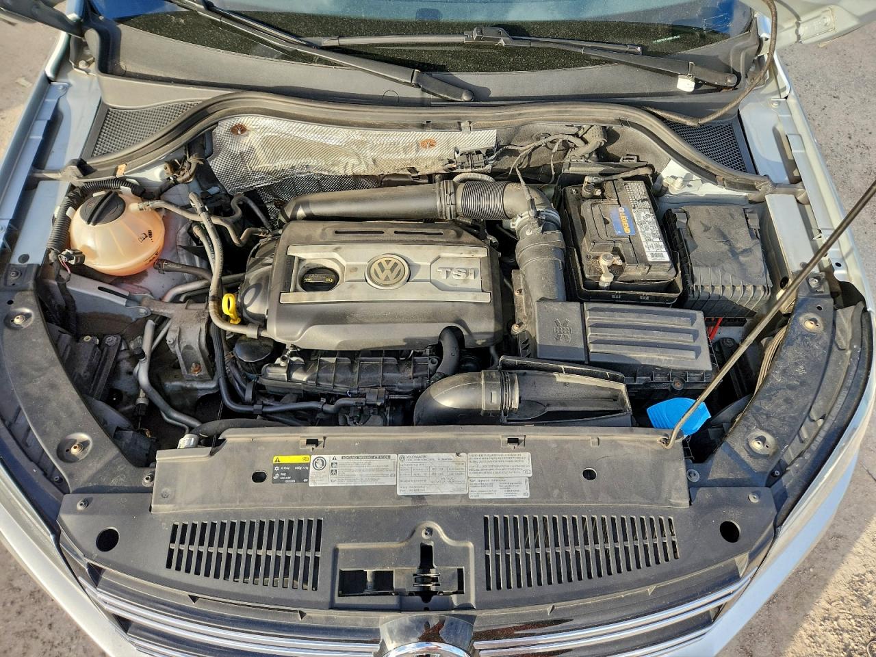 2017 VOLKSWAGEN TIGUAN S photo 12