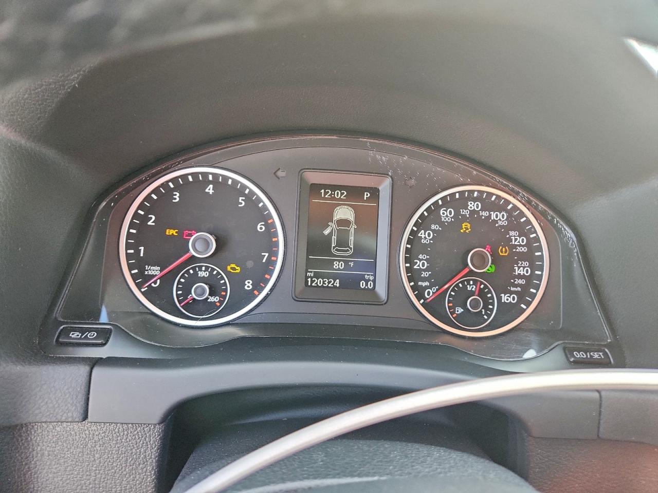 2017 VOLKSWAGEN TIGUAN S photo 9