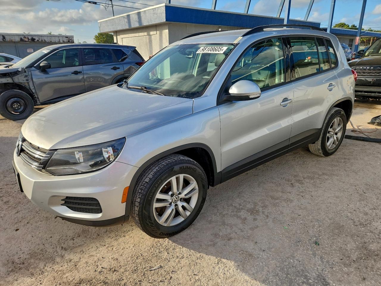 2017 VOLKSWAGEN TIGUAN