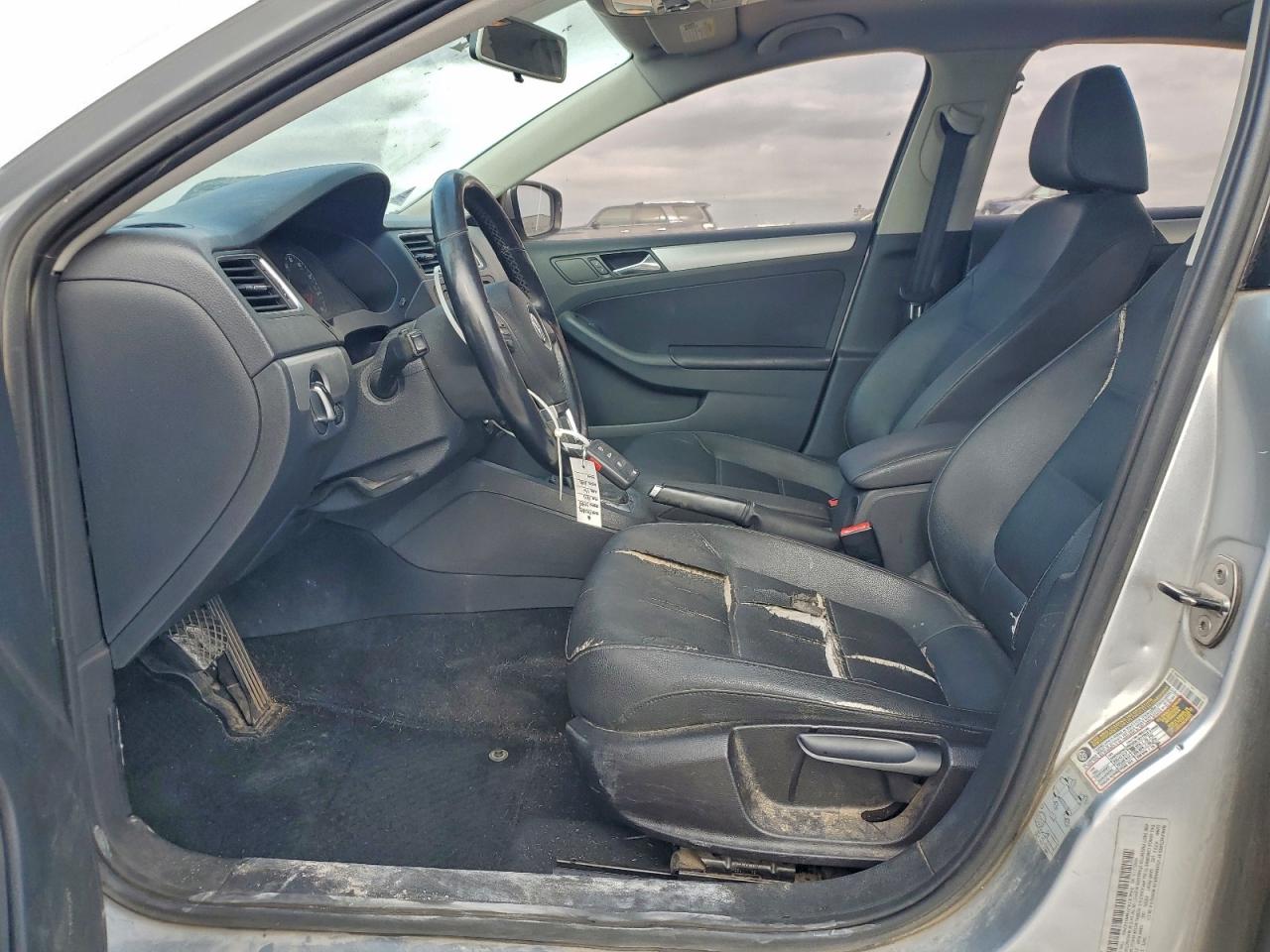 2011 VOLKSWAGEN JETTA SEL photo 7