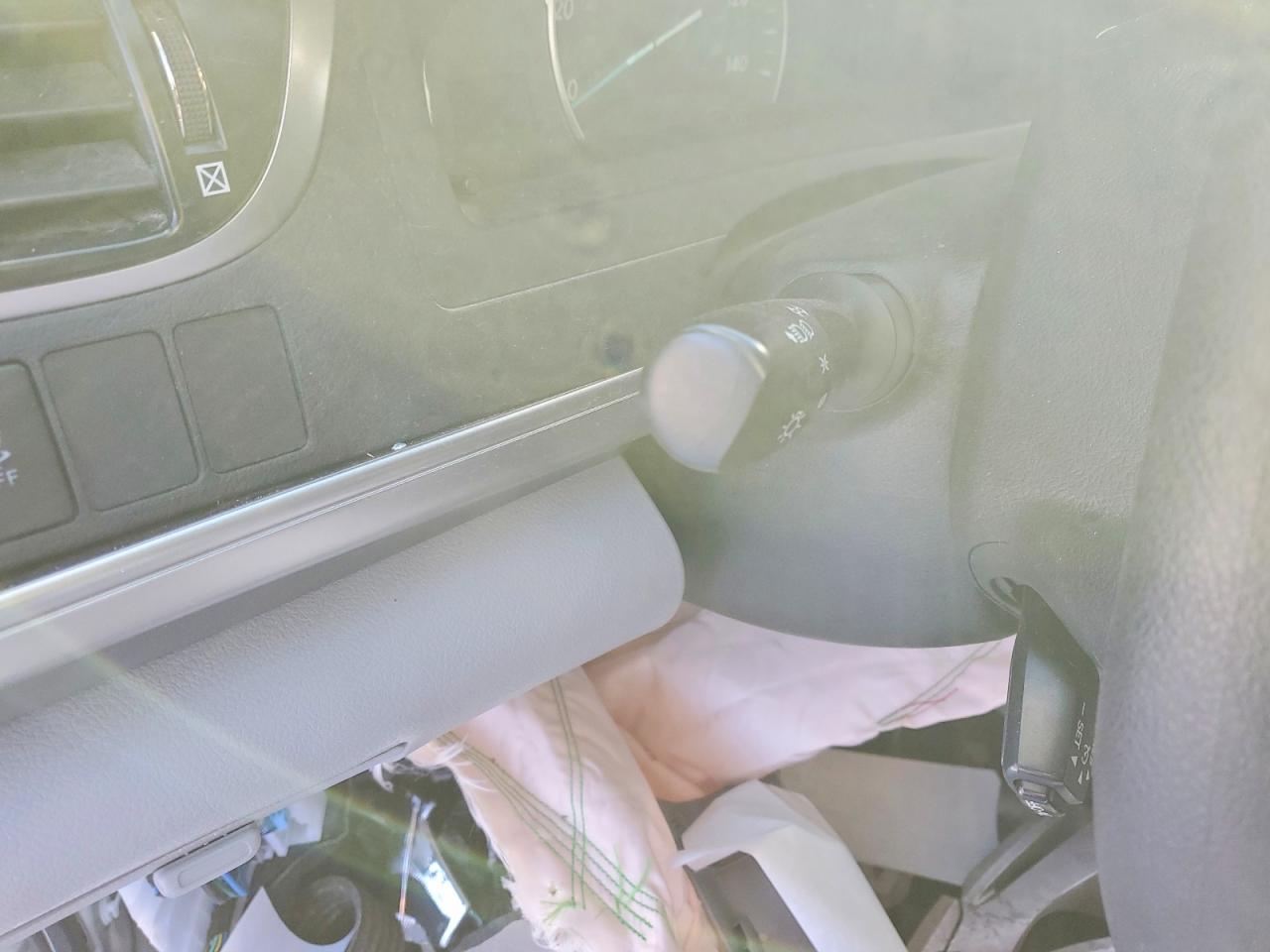 2012 TOYOTA CAMRY BASE photo 8