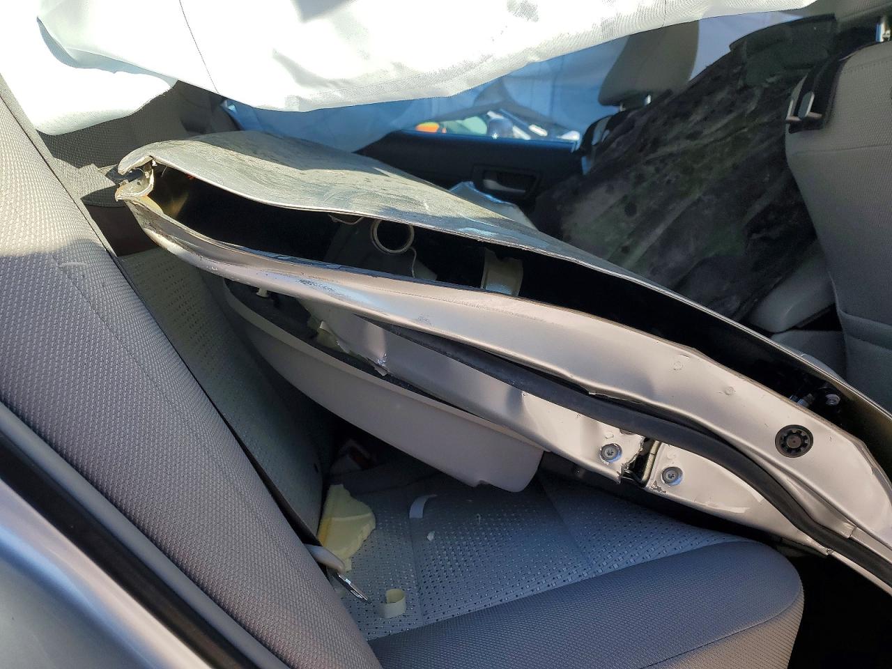 2012 TOYOTA CAMRY BASE photo 10