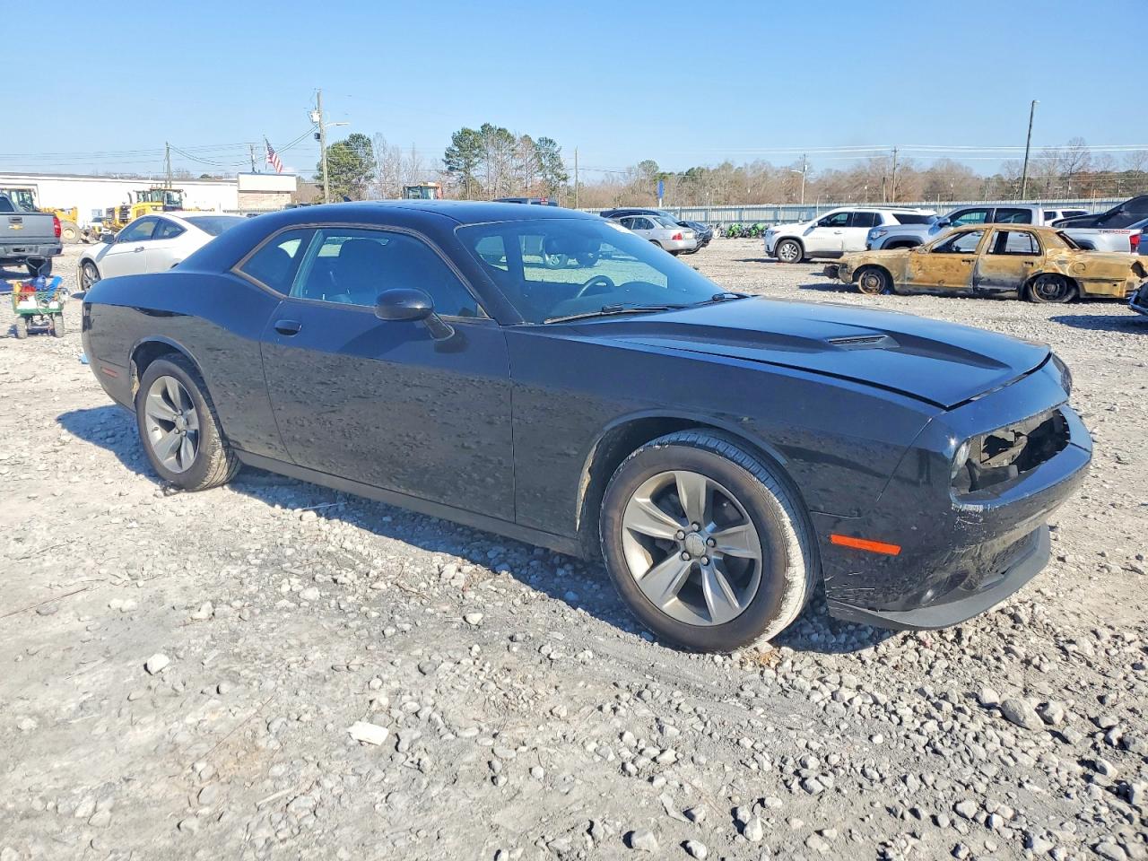 2016 DODGE CHALLENGER SXT photo 4