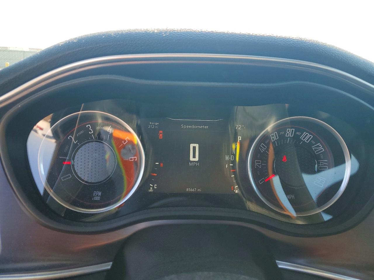 2016 DODGE CHALLENGER SXT photo 9