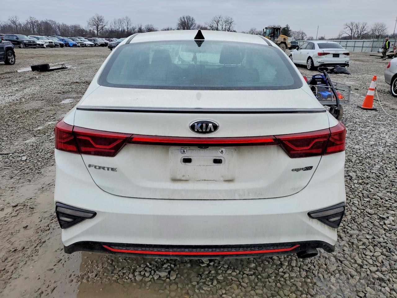 2021 KIA FORTE GT LINE photo 6