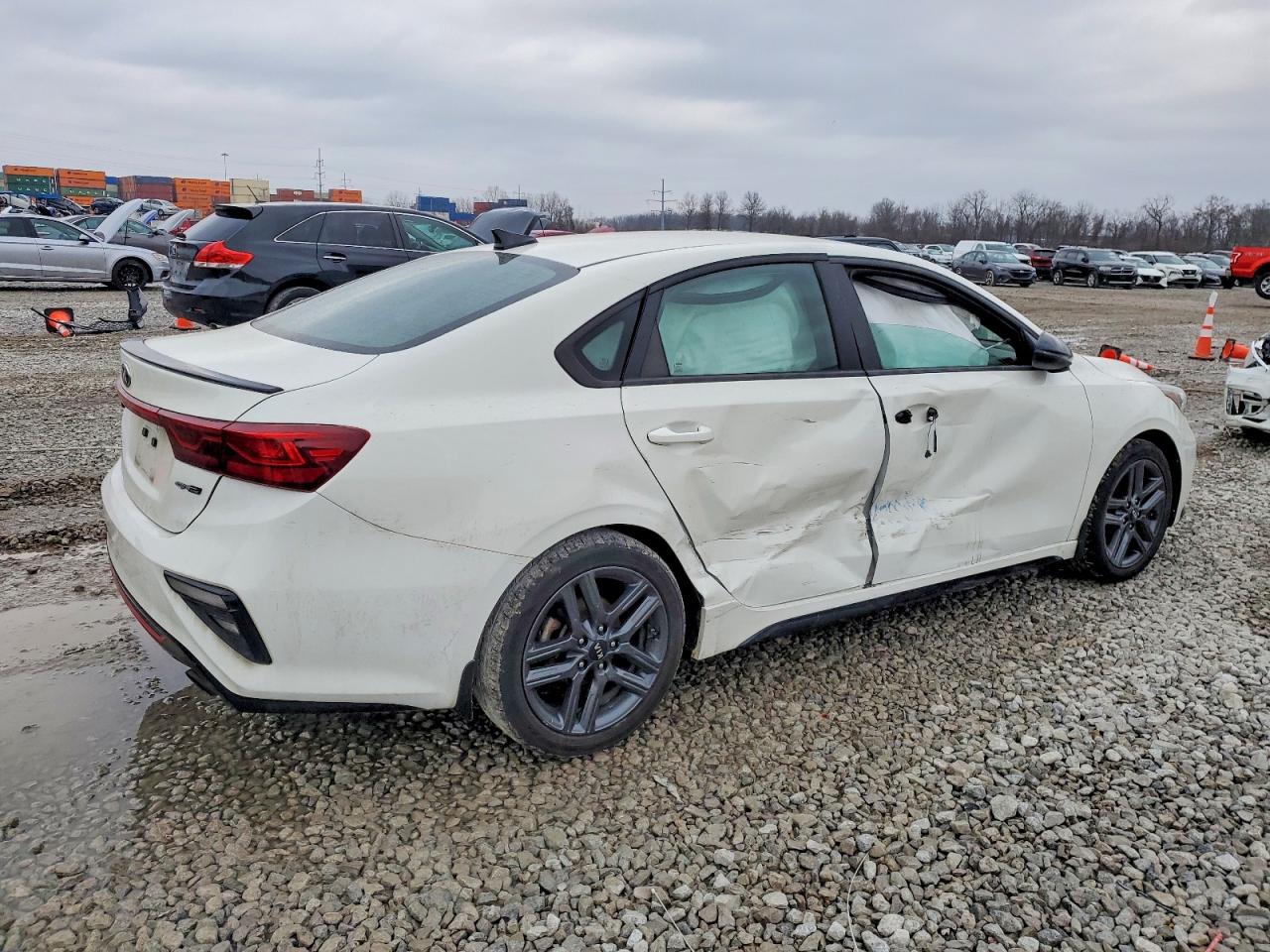 2021 KIA FORTE GT LINE photo 3