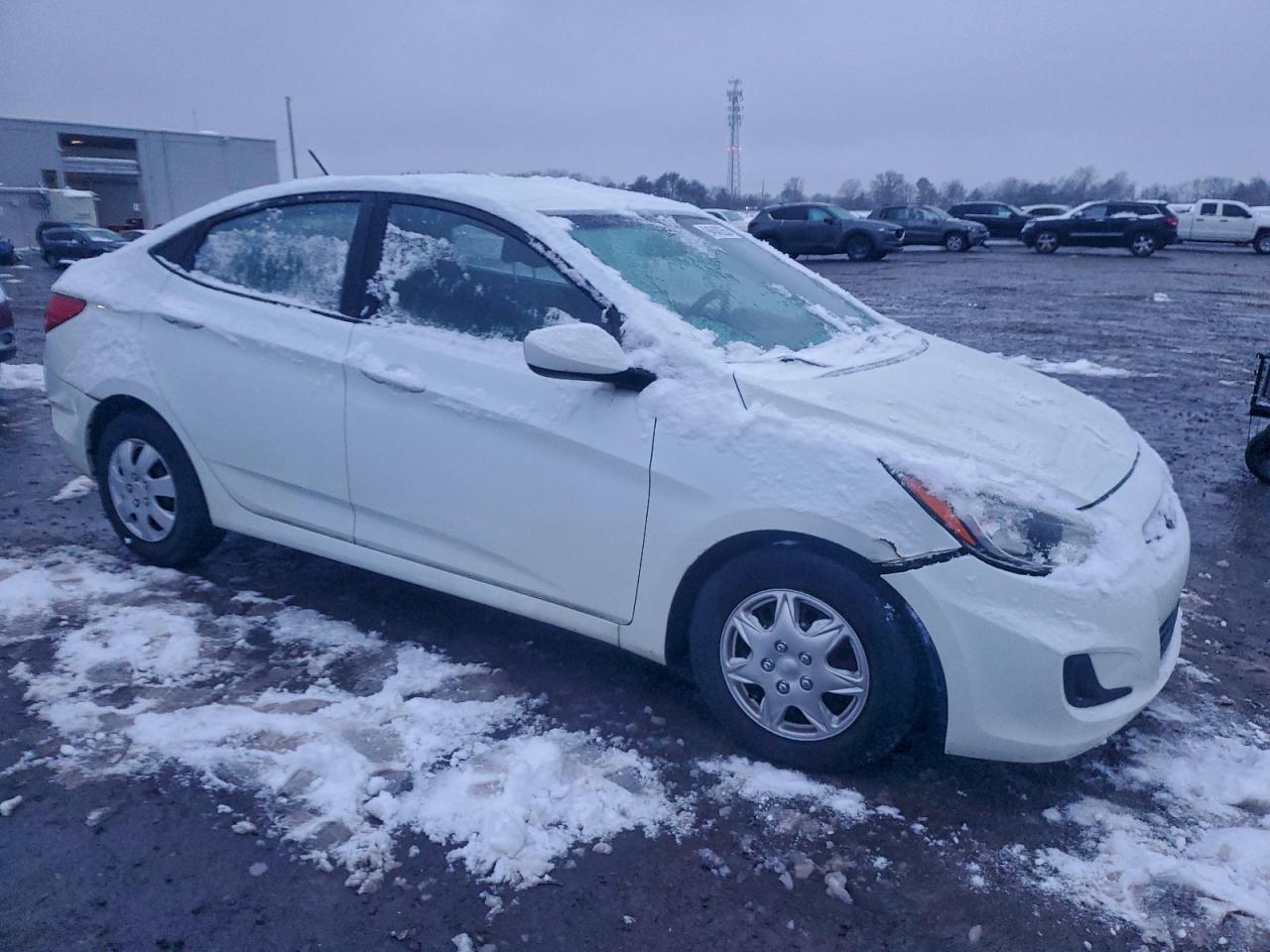 2016 HYUNDAI ACCENT SE photo 4