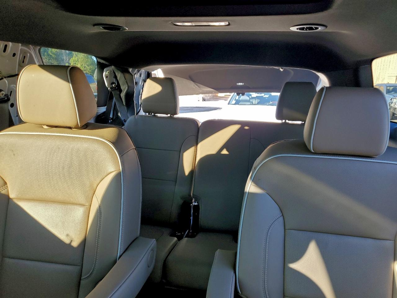 2023 CHEVROLET TRAVERSE PREMIER photo 10