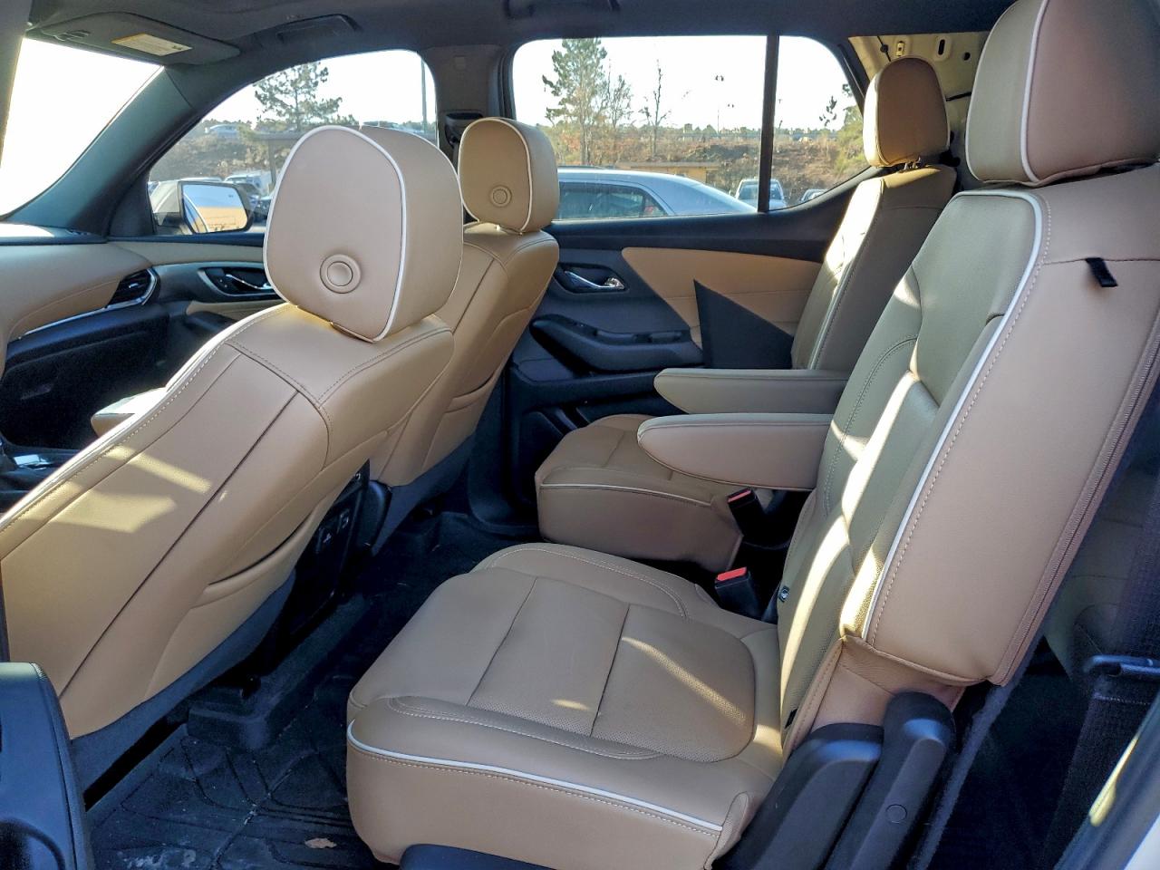 2023 CHEVROLET TRAVERSE PREMIER photo 11