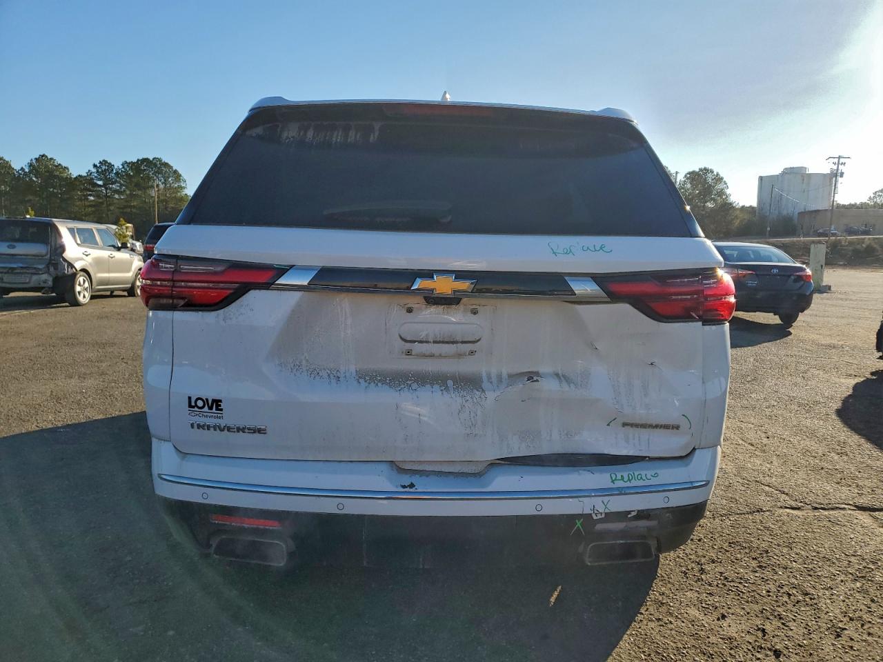 2023 CHEVROLET TRAVERSE PREMIER photo 6