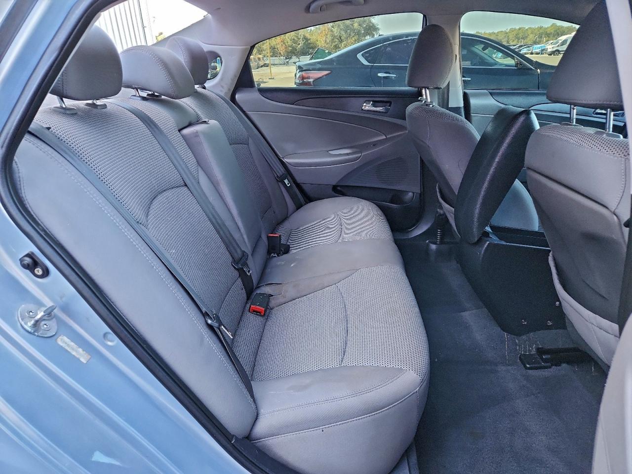 2011 HYUNDAI SONATA GLS photo 10