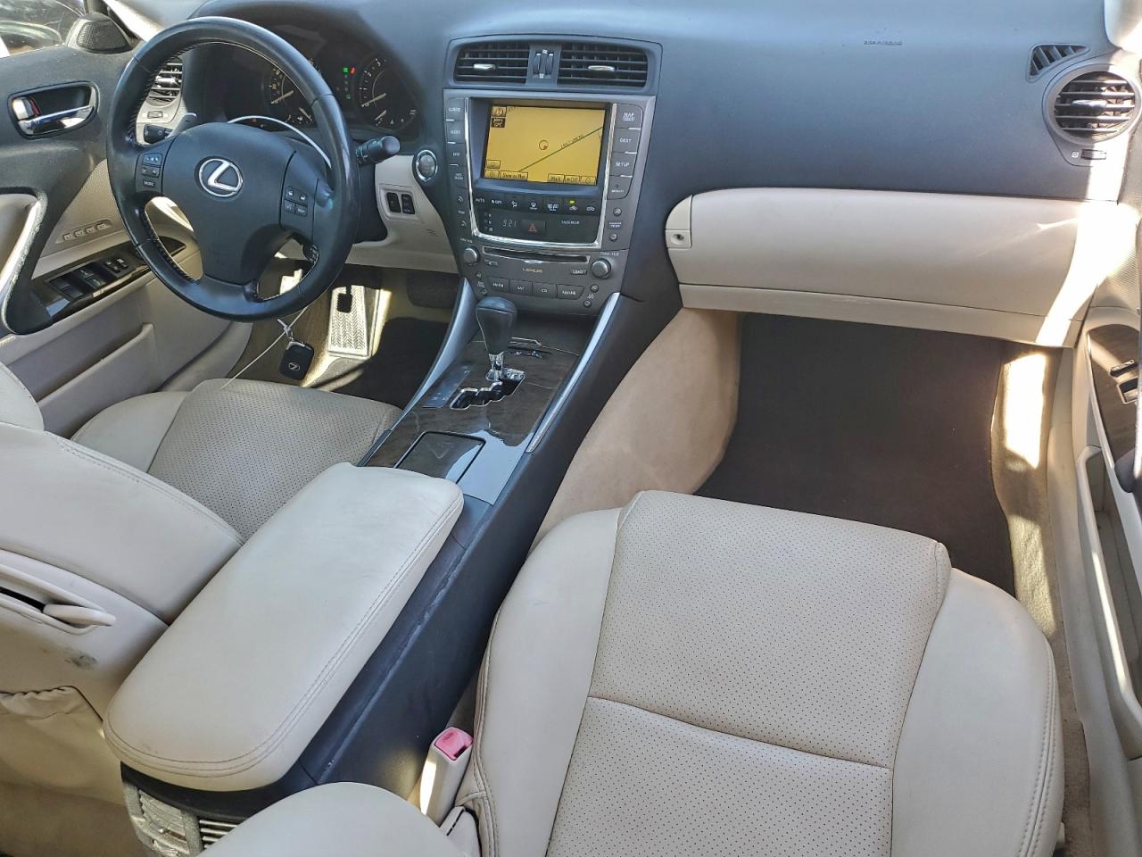 2010 LEXUS IS 250 photo 8